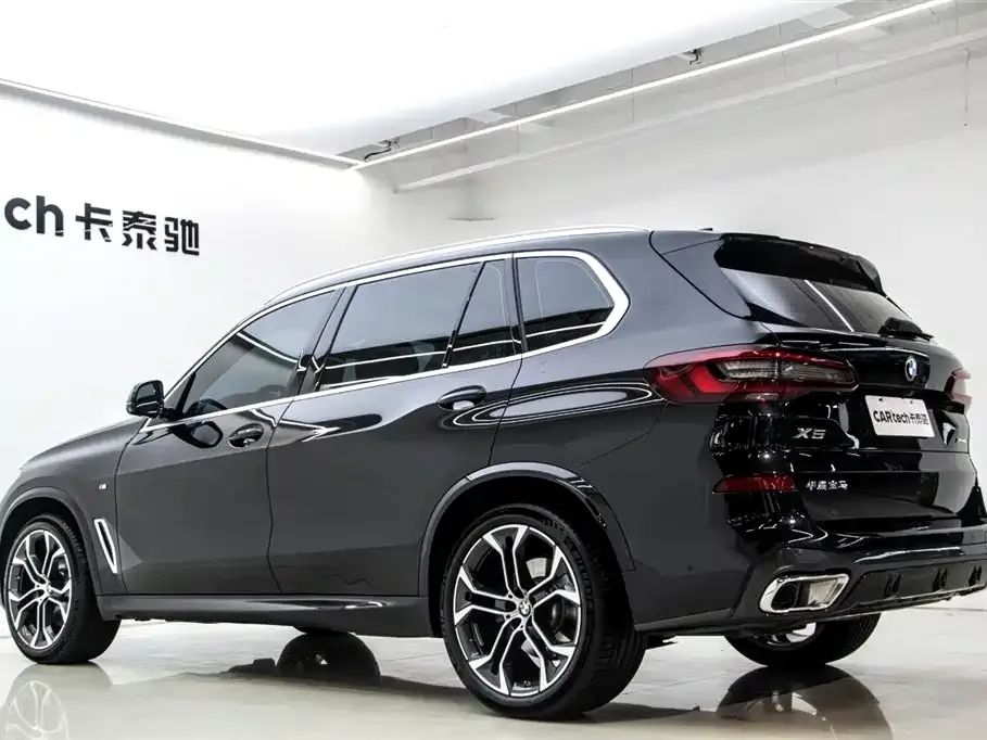 BMW X5 — фото 6
