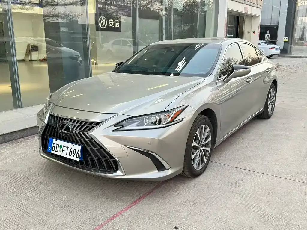 Lexus ES 2024 из CN, фото 1