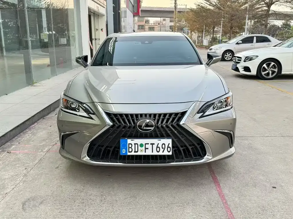 Lexus ES 2024 из CN, фото 4