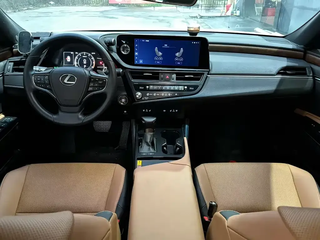 Lexus ES 2024 из CN, фото 8