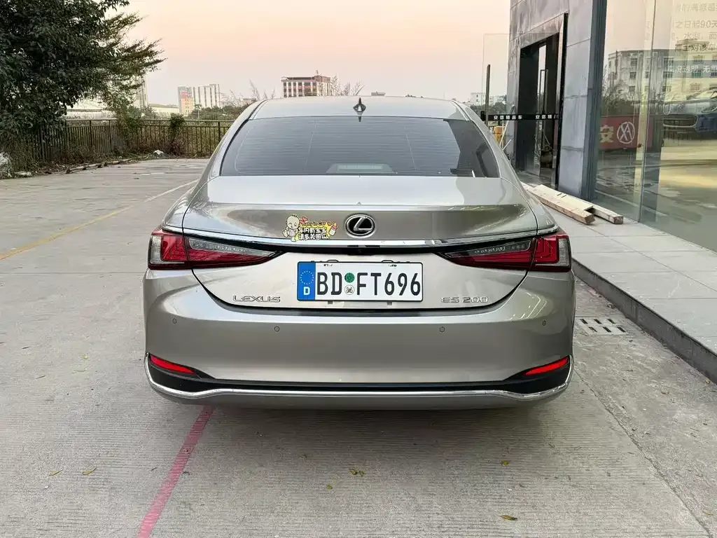 Lexus ES 2024 из CN, фото 9