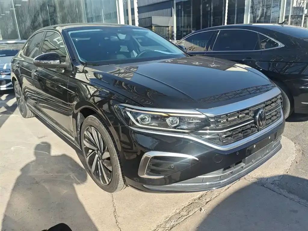 Volkswagen Passat — фото 5
