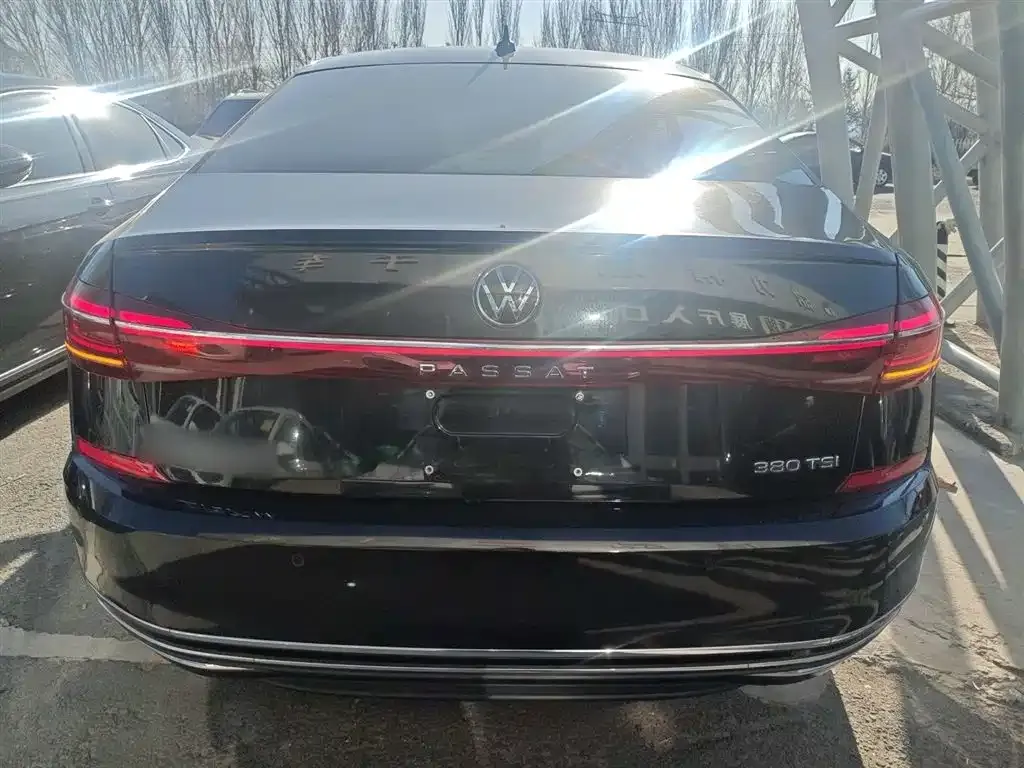 Volkswagen Passat — фото 9