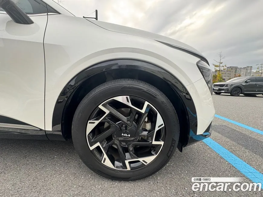 Kia Sportage — фото 8