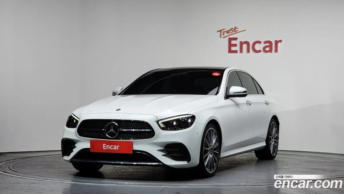 Mercedes-Benz E-Class — фото 1