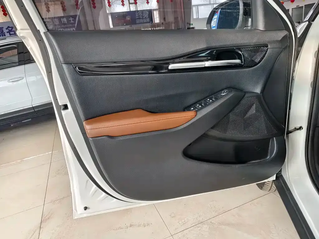 Kia KX3 2021 из CN, фото 9