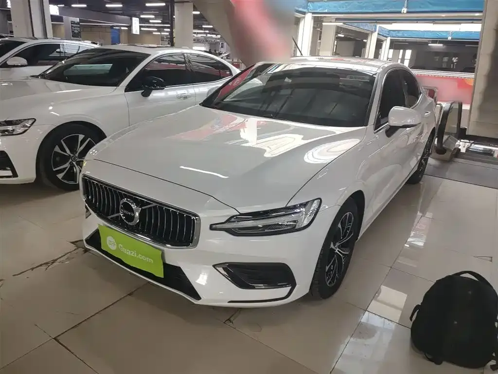 Volvo S60 2021 из CN, фото 1