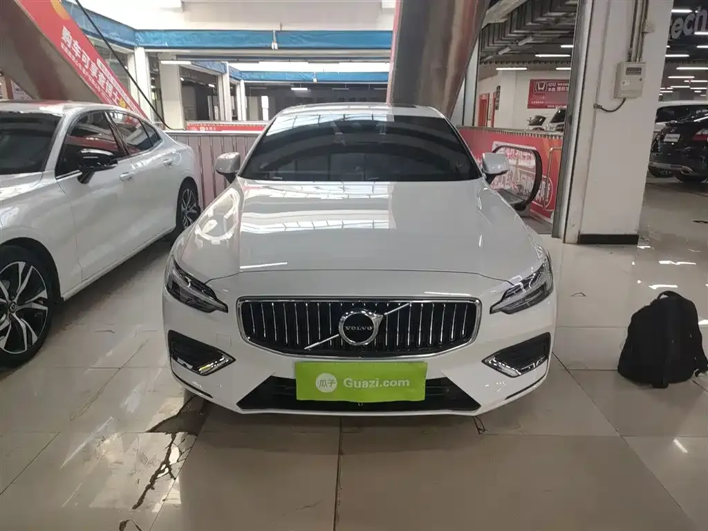 Volvo S60 2021 из CN, фото 9