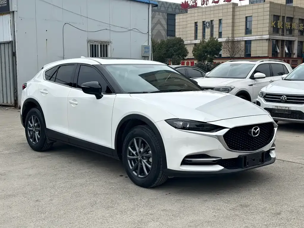Mazda CX-4 2023 из CN, фото 4