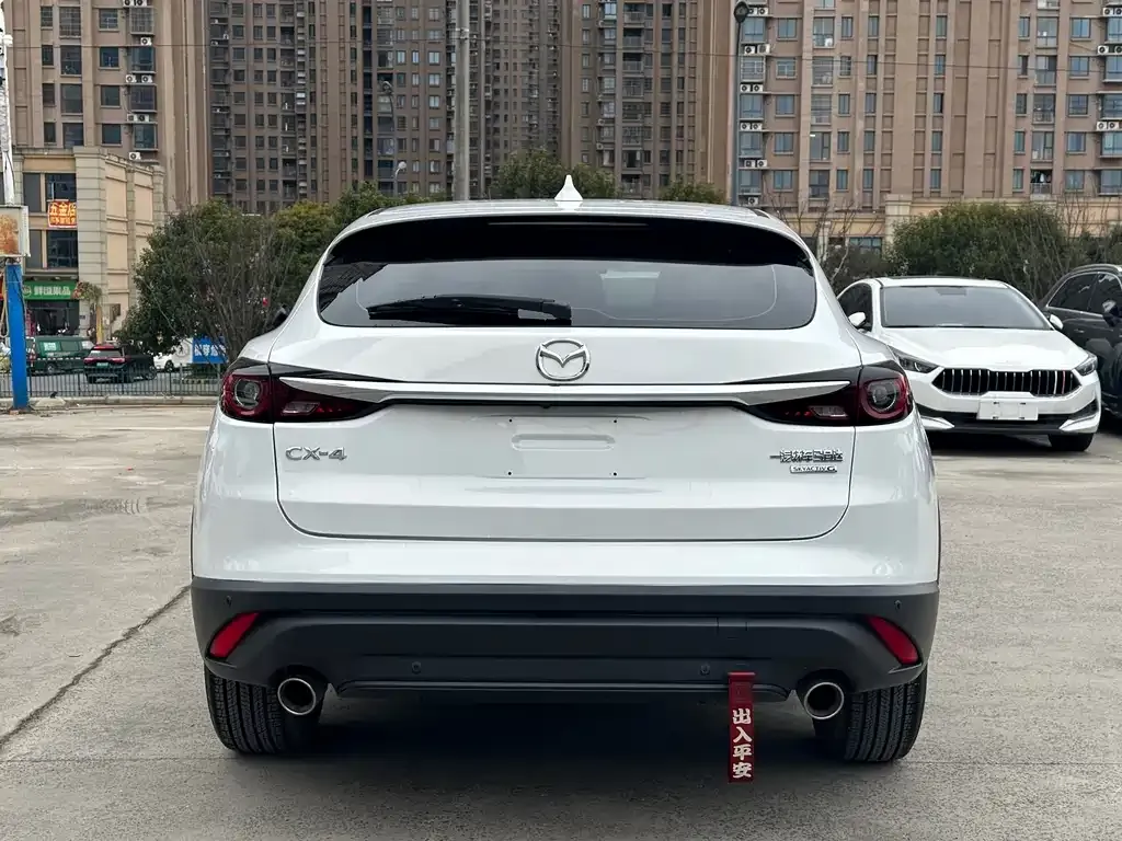 Mazda CX-4 2023 из CN, фото 10