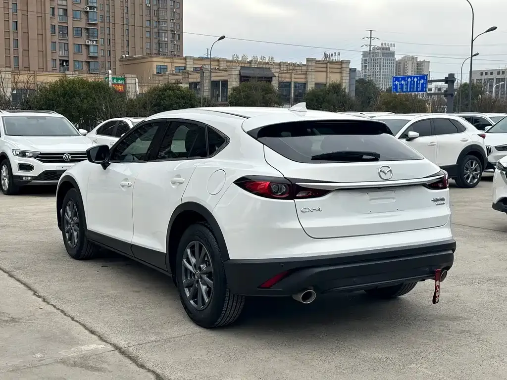 Mazda CX-4 2023 из CN, фото 7