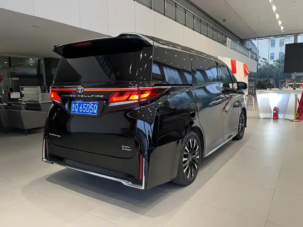 Toyota Vellfire 2024 из CN, фото 7