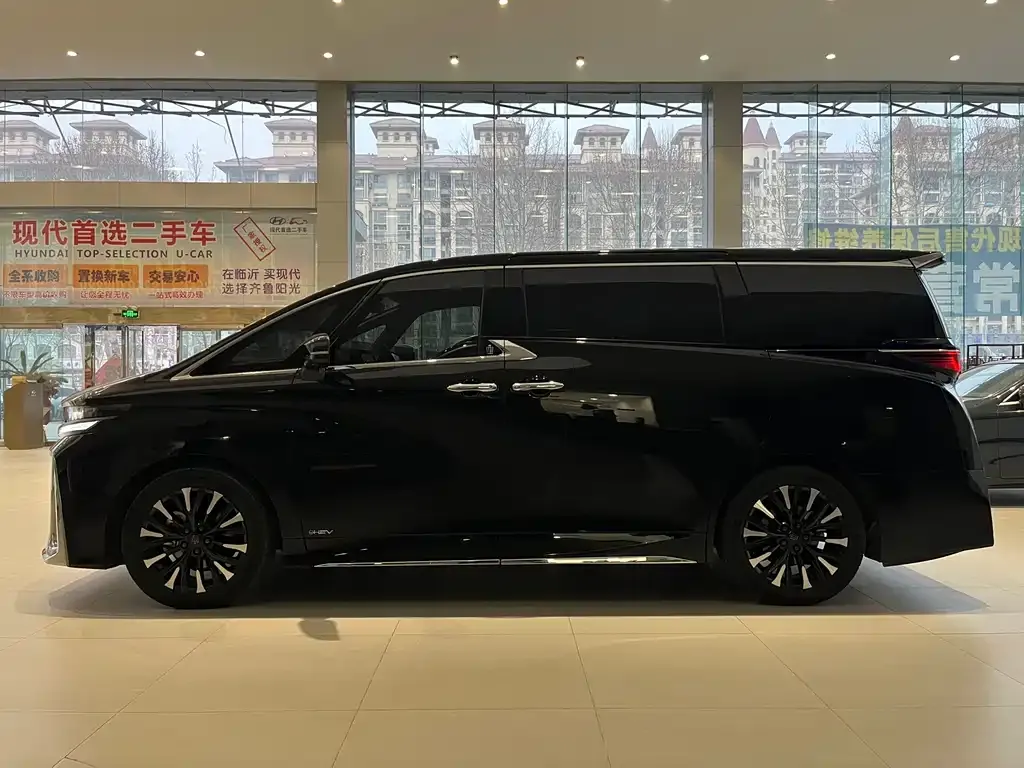 Toyota Vellfire 2024 из CN, фото 3