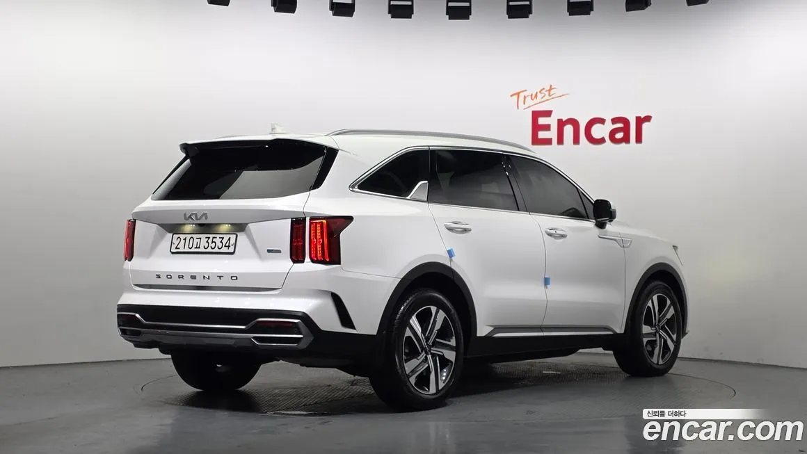 Kia Sorento — фото 6
