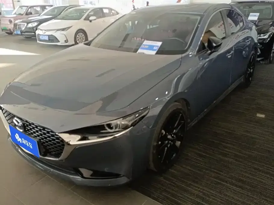 Mazda 3 Axela 2023 из CN, фото 1