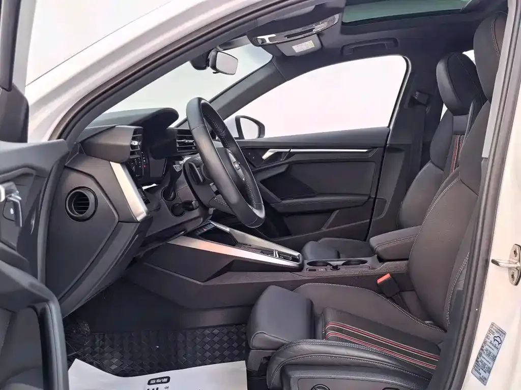Audi A3 2022 из CN, фото 10