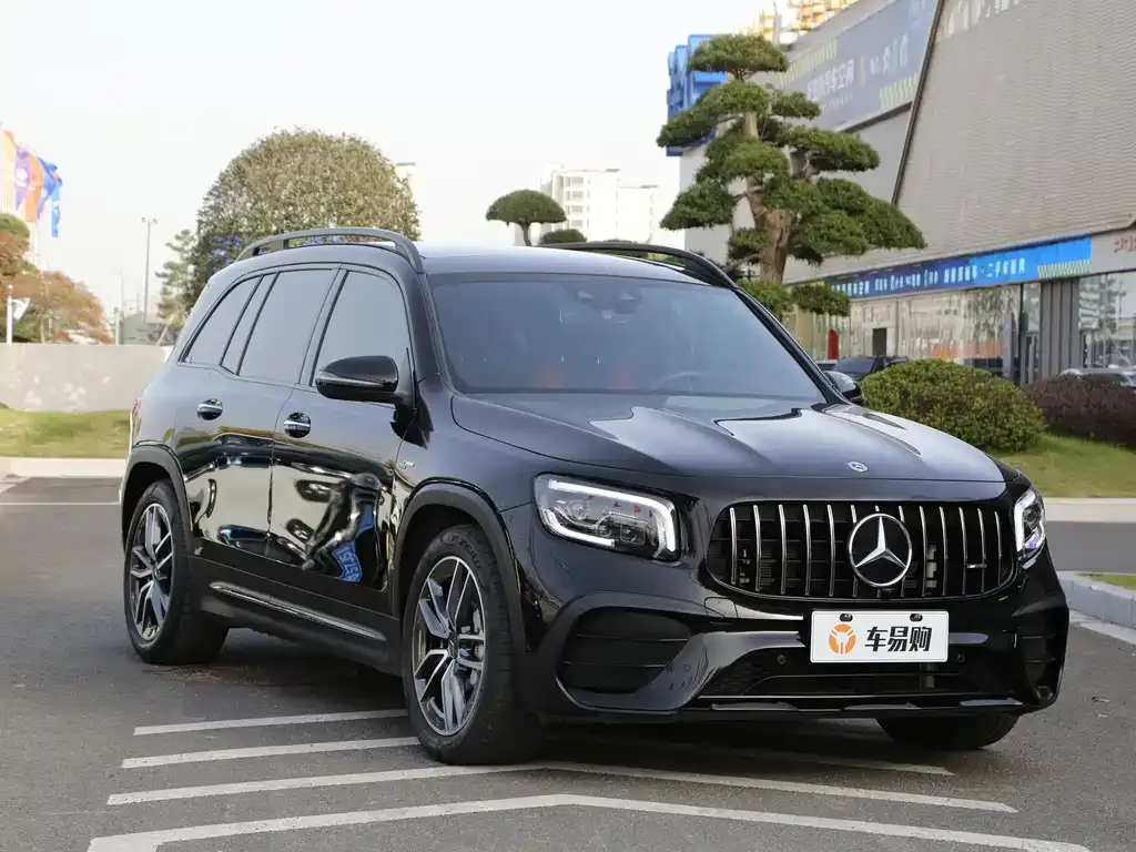 Mercedes-Benz GLB AMG — фото 10