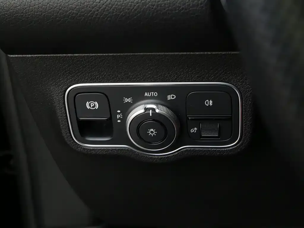 Mercedes-Benz GLB AMG — фото 2