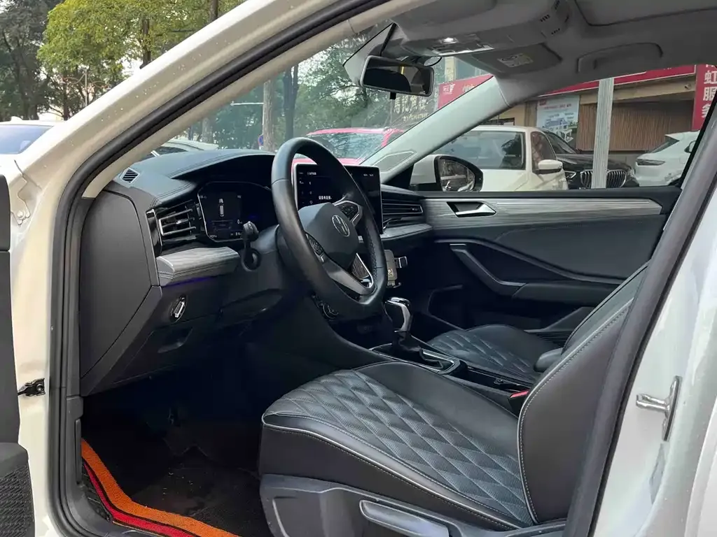 Volkswagen Sagitar 2024 из CN, фото 3