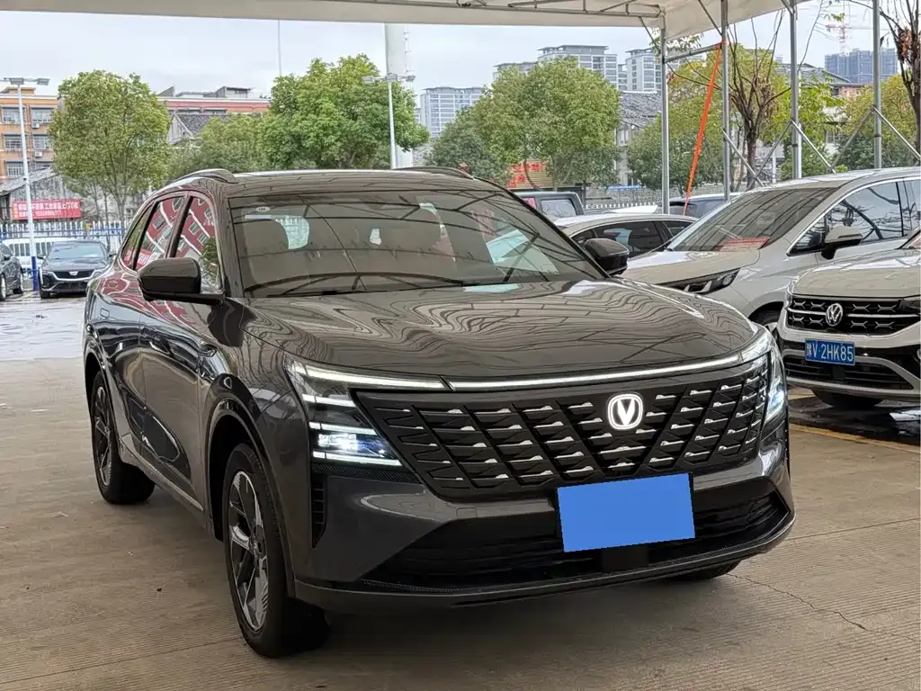 Changan CS75PLUS — фото 4
