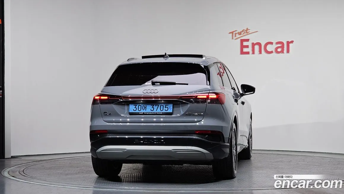 Audi Q4 e-tron 2025 из KR, фото 3