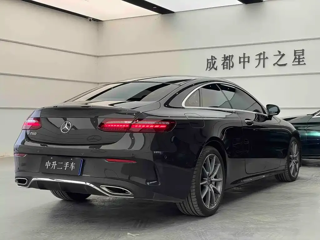 Mercedes-Benz E-Class (Import) — фото 5