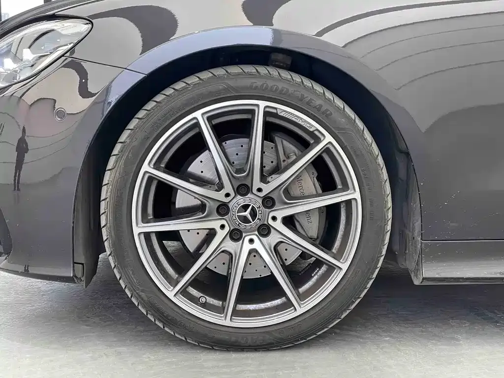 Mercedes-Benz E-Class (Import) — фото 9