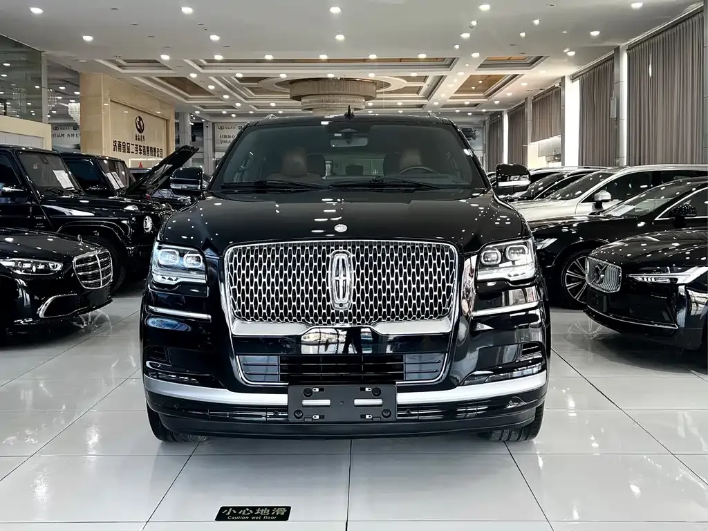Lincoln Navigator — фото 9