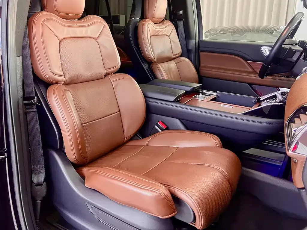 Lincoln Navigator — фото 10