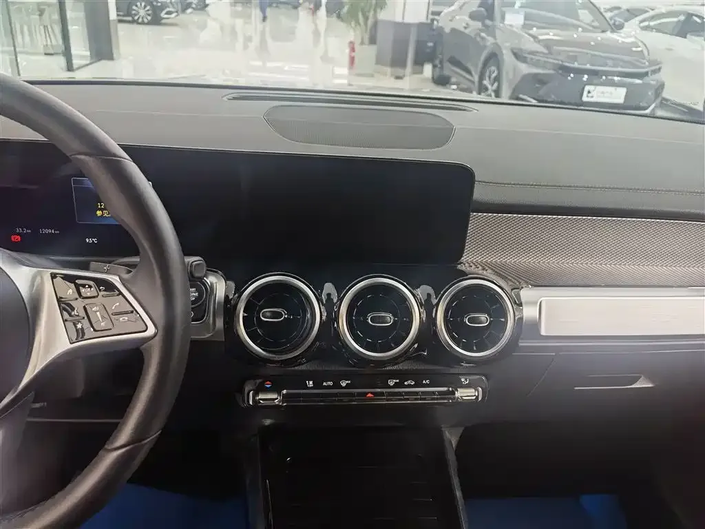 Mercedes-Benz GLB 2025 из CN, фото 6