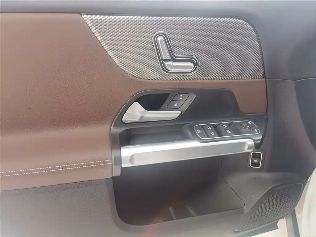 Mercedes-Benz GLB 2025 из CN, фото 8