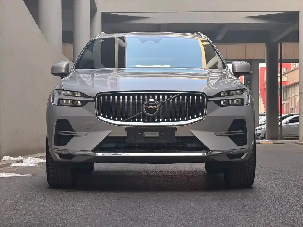 Volvo XC60 — фото 4
