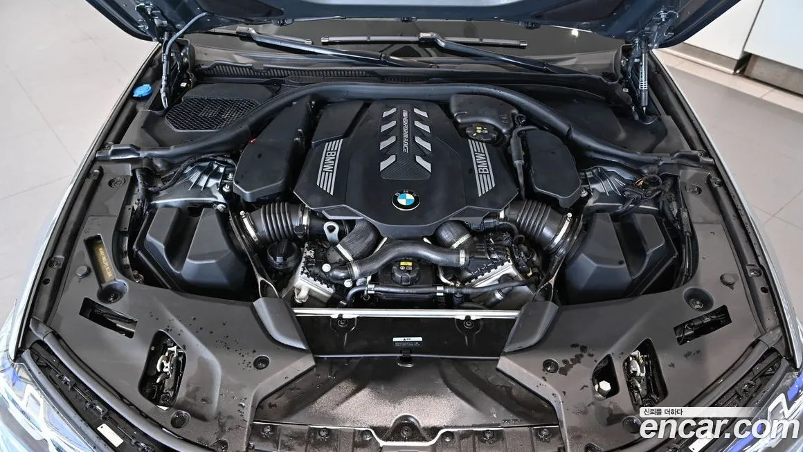 BMW 5-Series 2023 из KR, фото 3