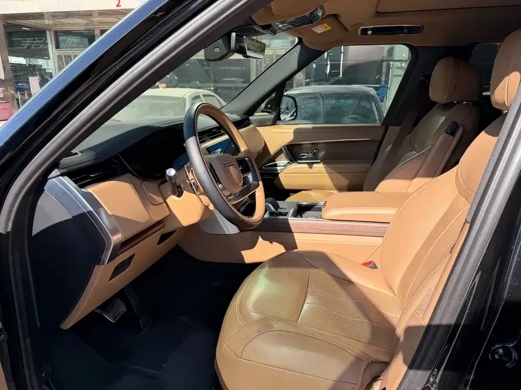 Land Rover Range Rover 2024 из CN, фото 2