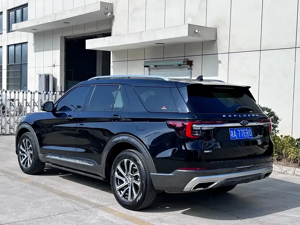 Ford Explorer 2024 из CN, фото 3