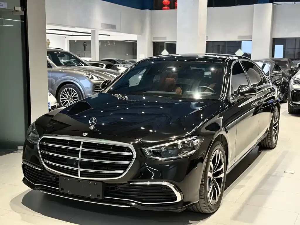 Mercedes-Benz S-Class — фото 1