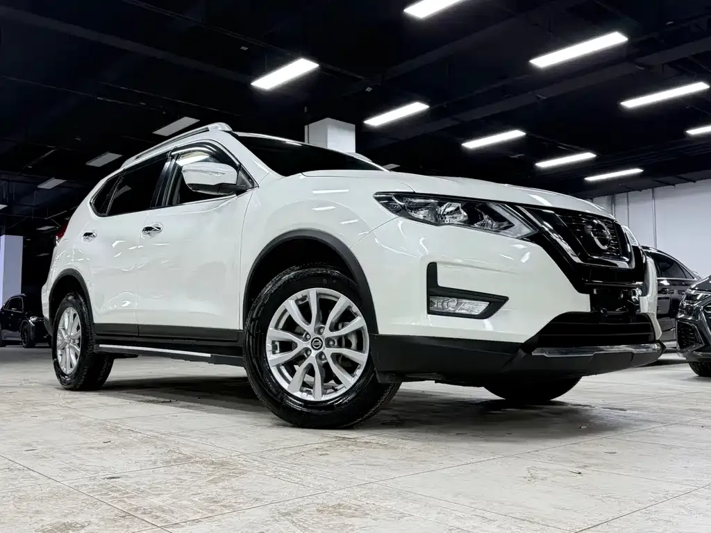Nissan X-Trail — фото 2