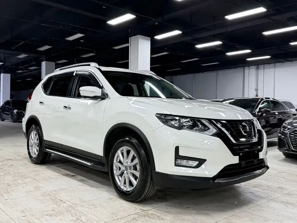 Nissan X-Trail — фото 4