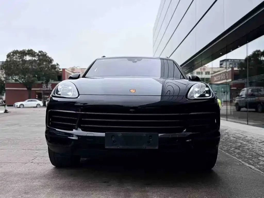 Porsche Cayenne Hybrid — фото 1