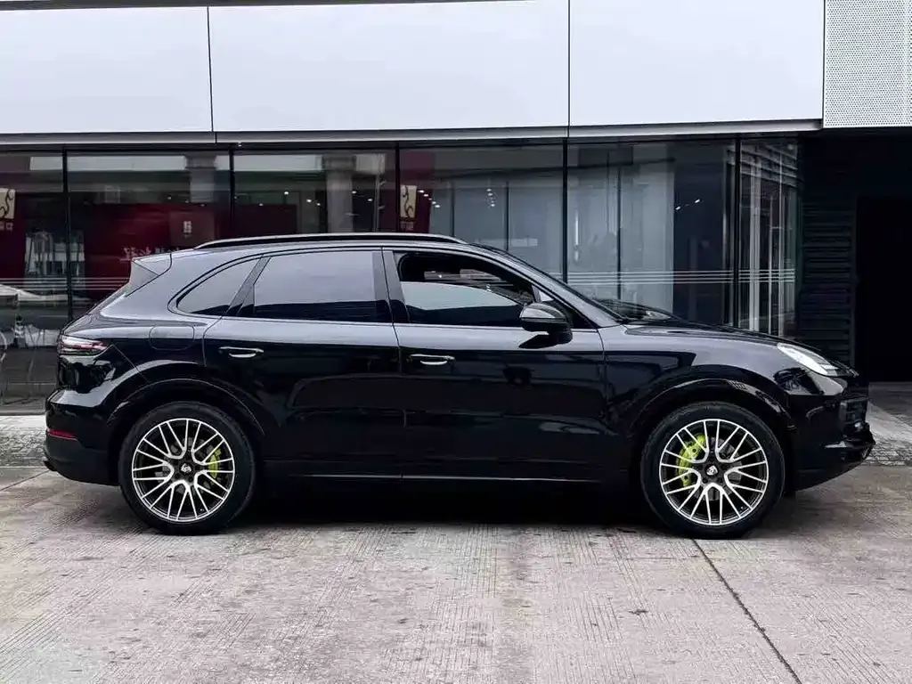 Porsche Cayenne Hybrid — фото 9