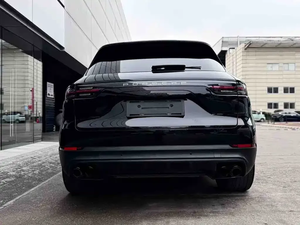 Porsche Cayenne Hybrid — фото 6