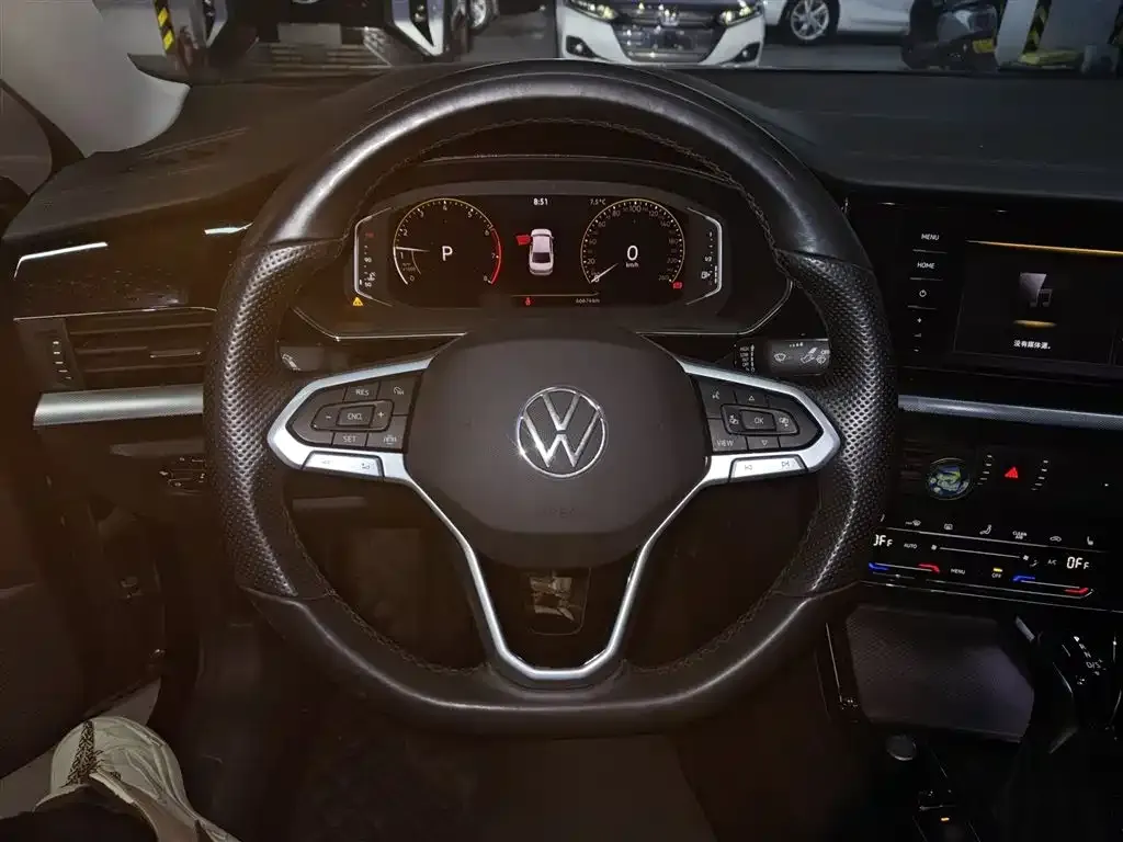 Volkswagen Passat — фото 10