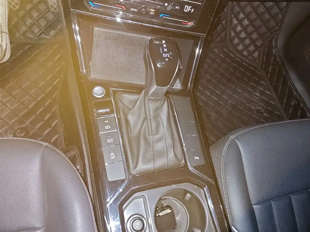 Volkswagen Passat — фото 6