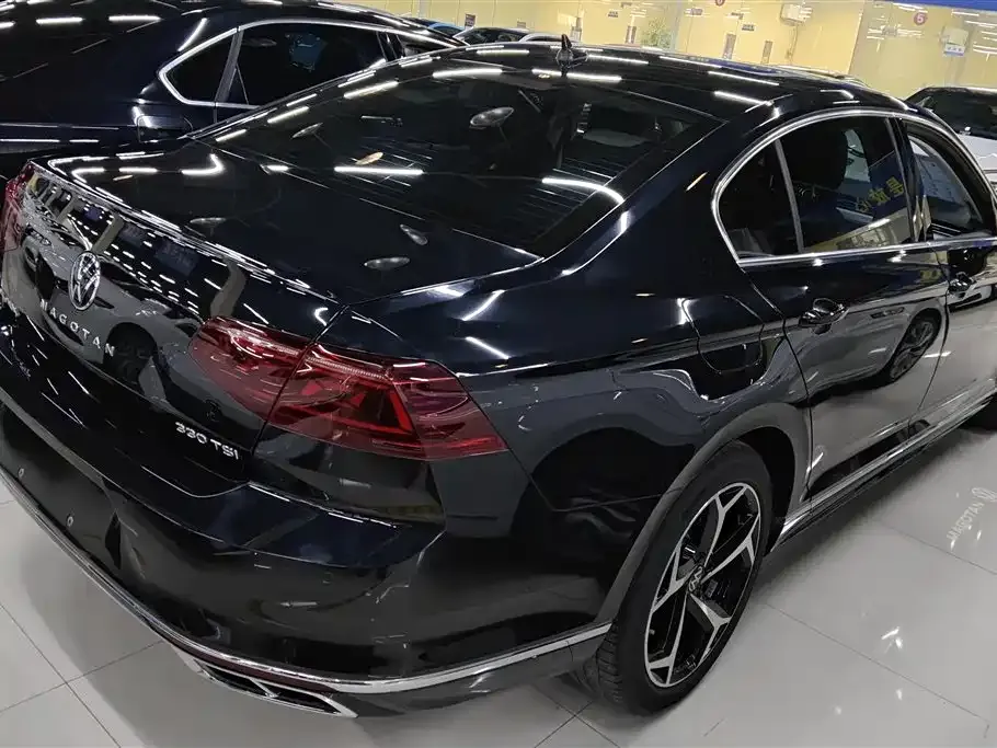 Volkswagen Magotan 2023 из CN, фото 4