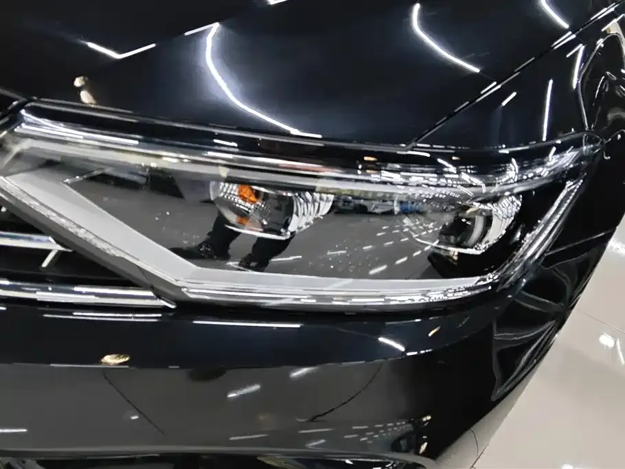 Volkswagen Magotan 2023 из CN, фото 2