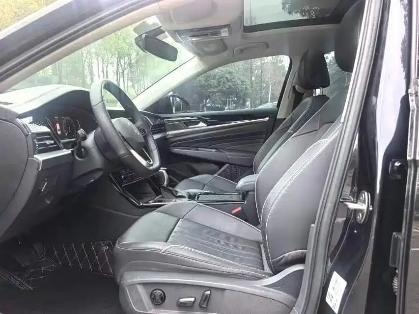Volkswagen Passat 2022 из CN, фото 3