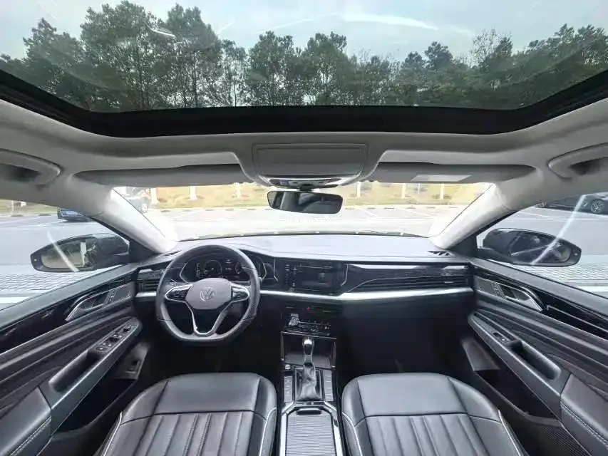 Volkswagen Passat 2022 из CN, фото 2