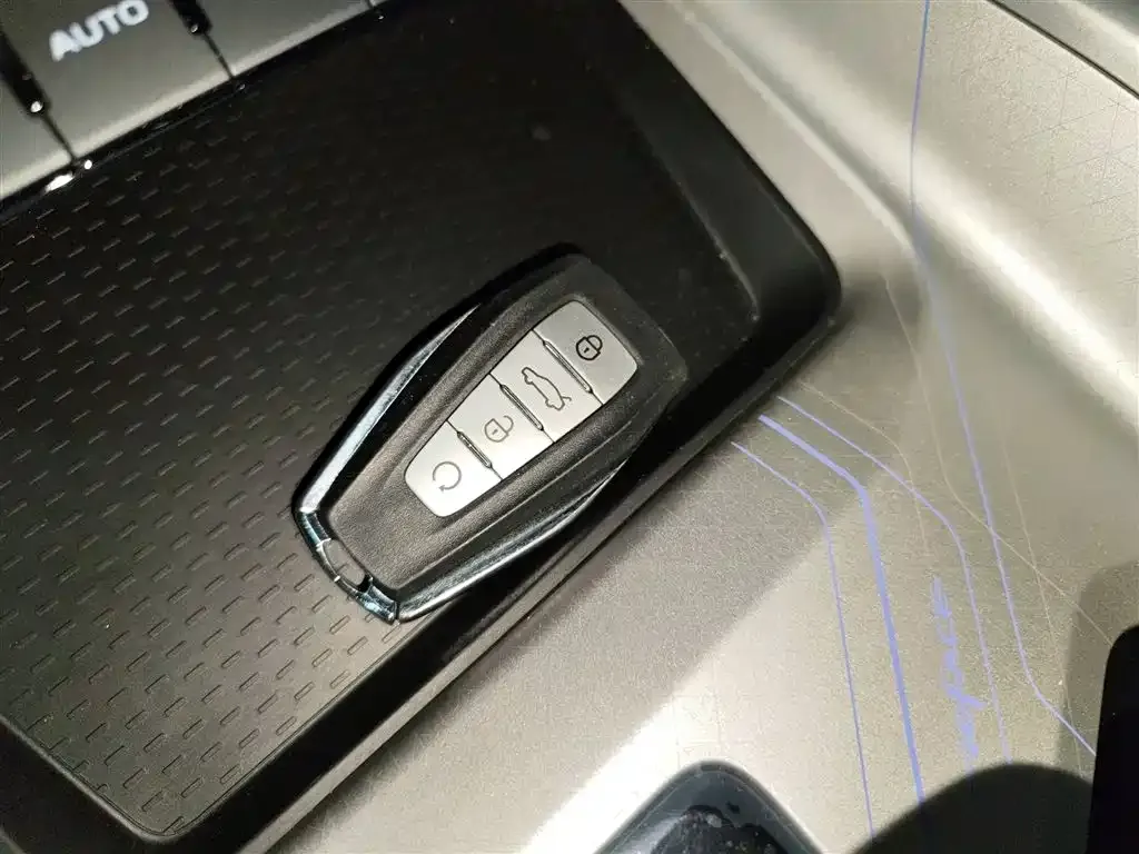 Geely Xingrui 2025 из CN, фото 10