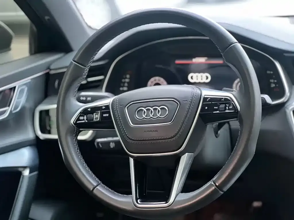 Audi A6L — фото 4