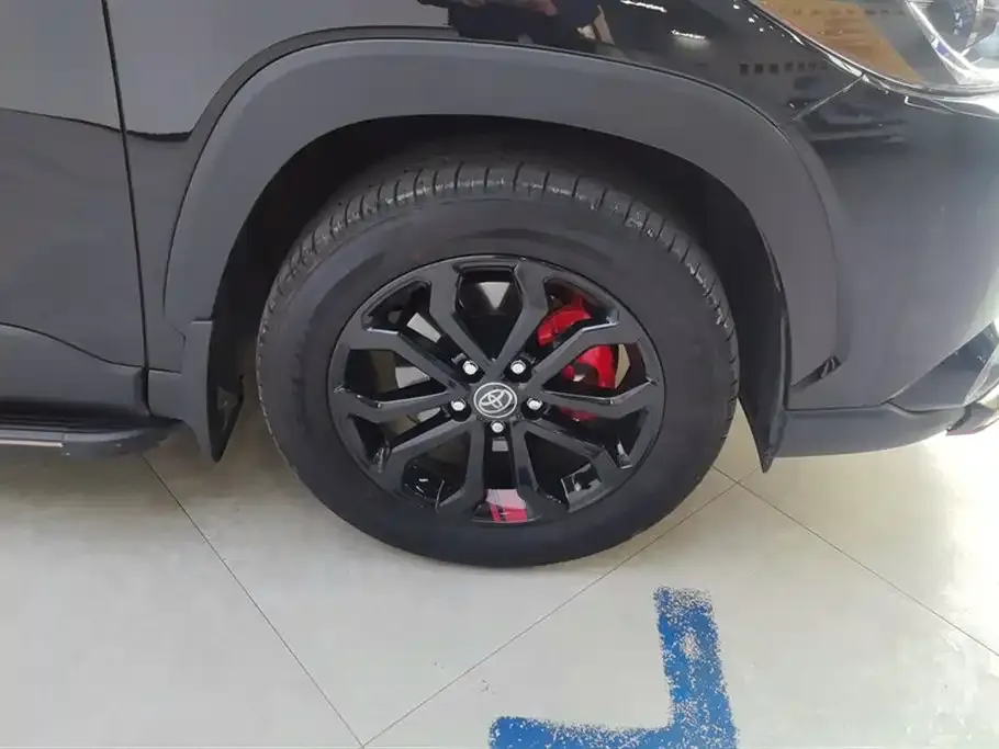 Toyota Frontlander 2024 из CN, фото 6